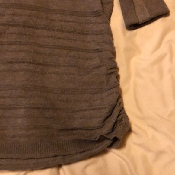 Sweater - Picture 4 of 5